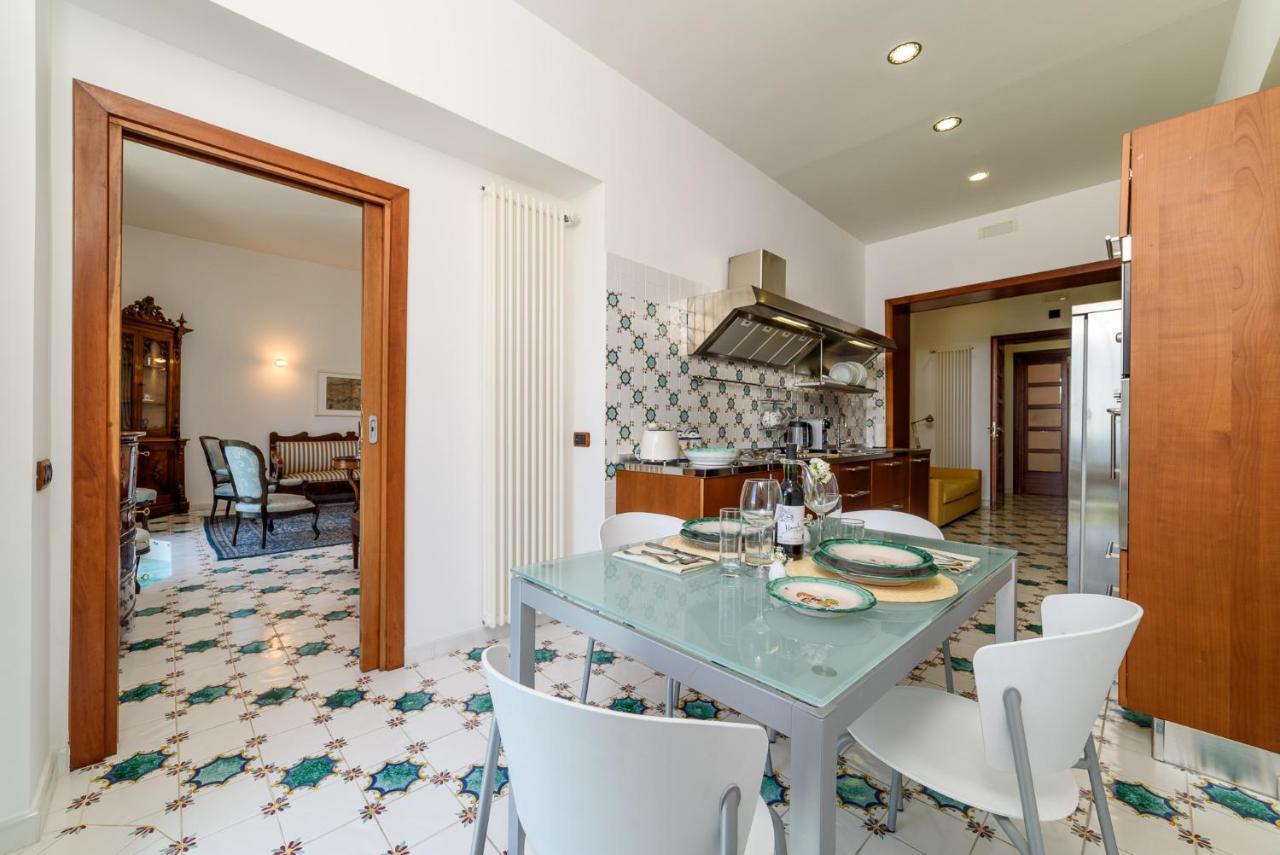 Amalfi Coast Family Luxury Suite Vietri Extérieur photo