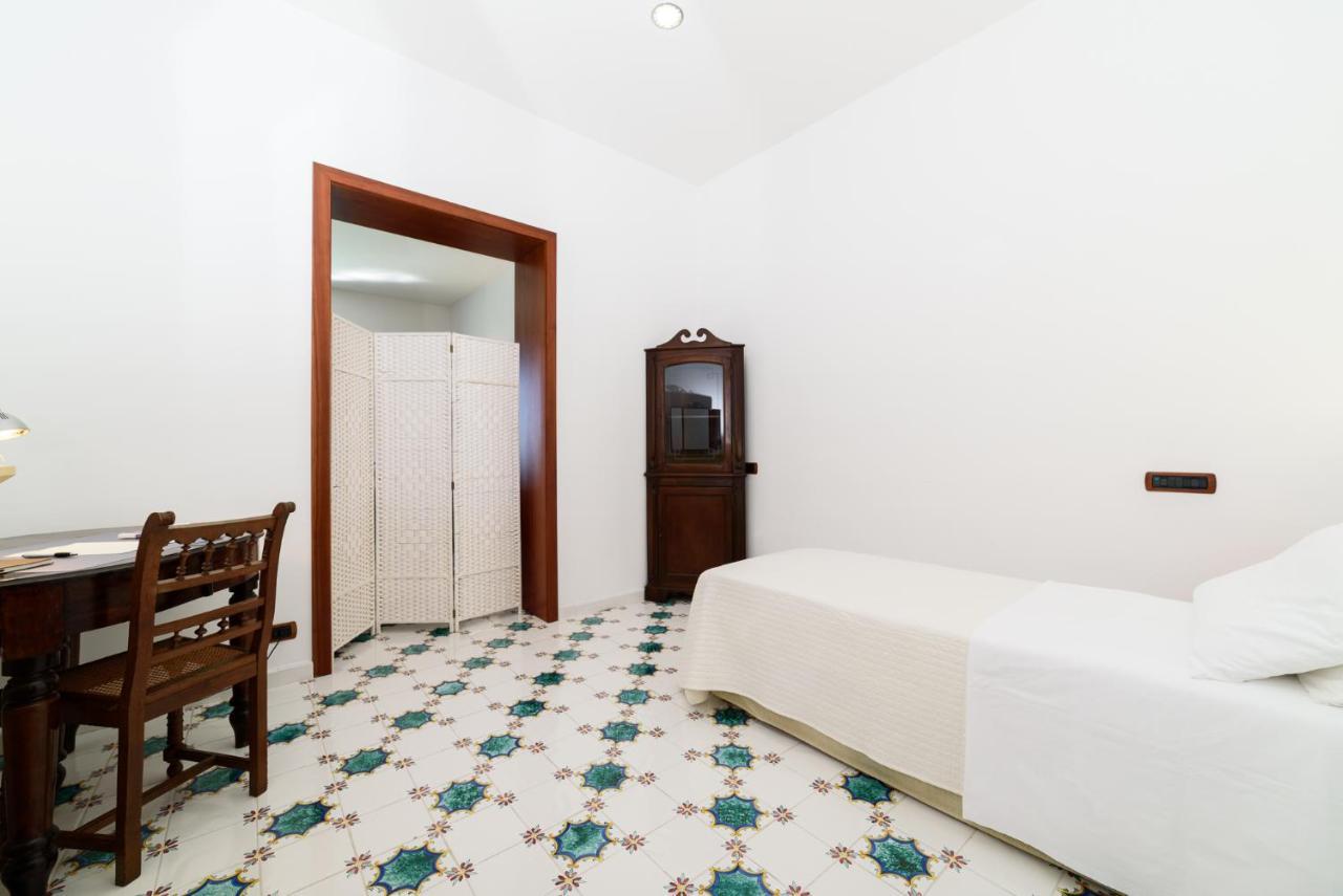 Amalfi Coast Family Luxury Suite Vietri Extérieur photo